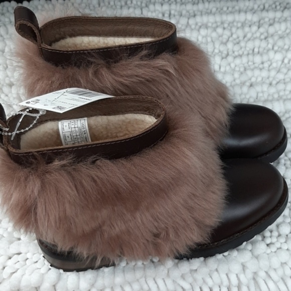 NWT UGG Otelia Genuine Shearling Booties Sz 5.5 - Picture 2 of 8